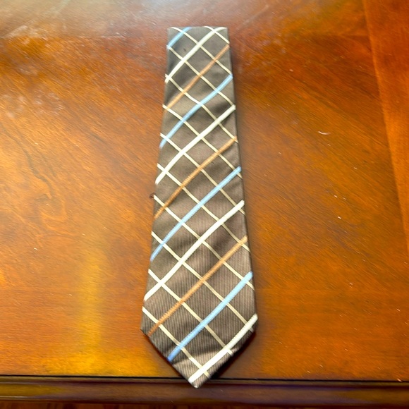 Men’s Tie - Picture 1 of 3